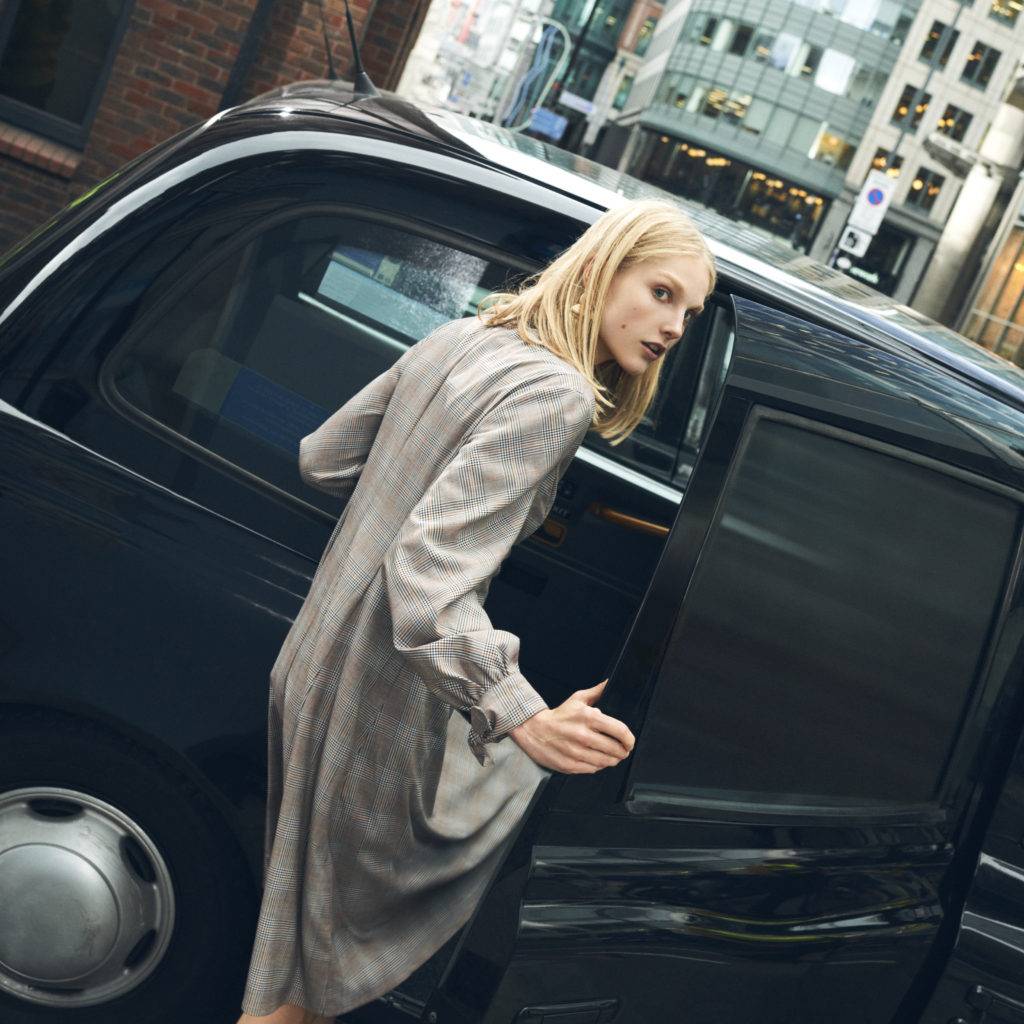 Creative Direction & Storytelling - shot by Matteo Montanari - Models Tes Linnenkoper & Kirin Dejonckheere 
