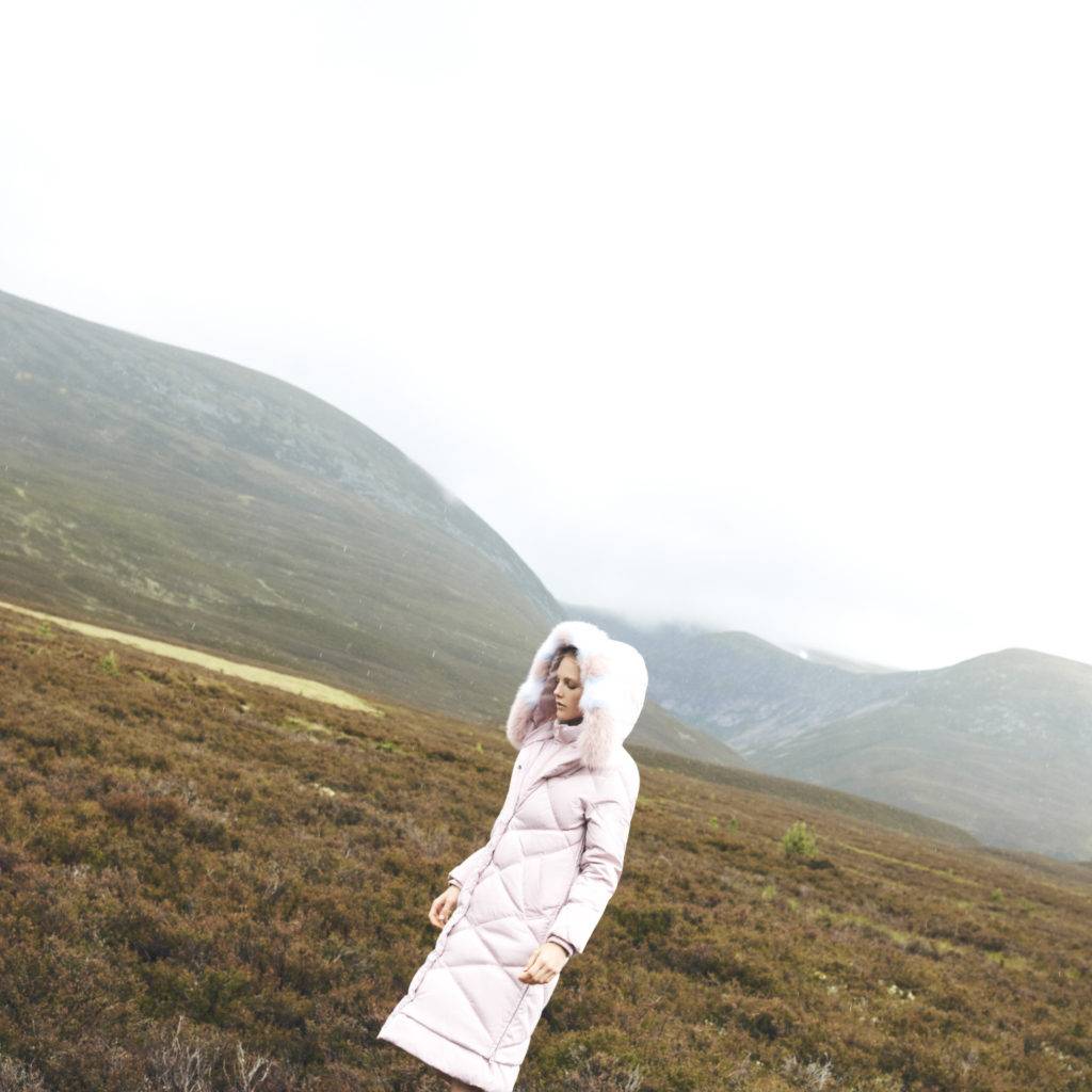 Creative Direction & Storytelling - shot by Matteo Montanari - Models Tes Linnenkoper & Kirin Dejonckheere 