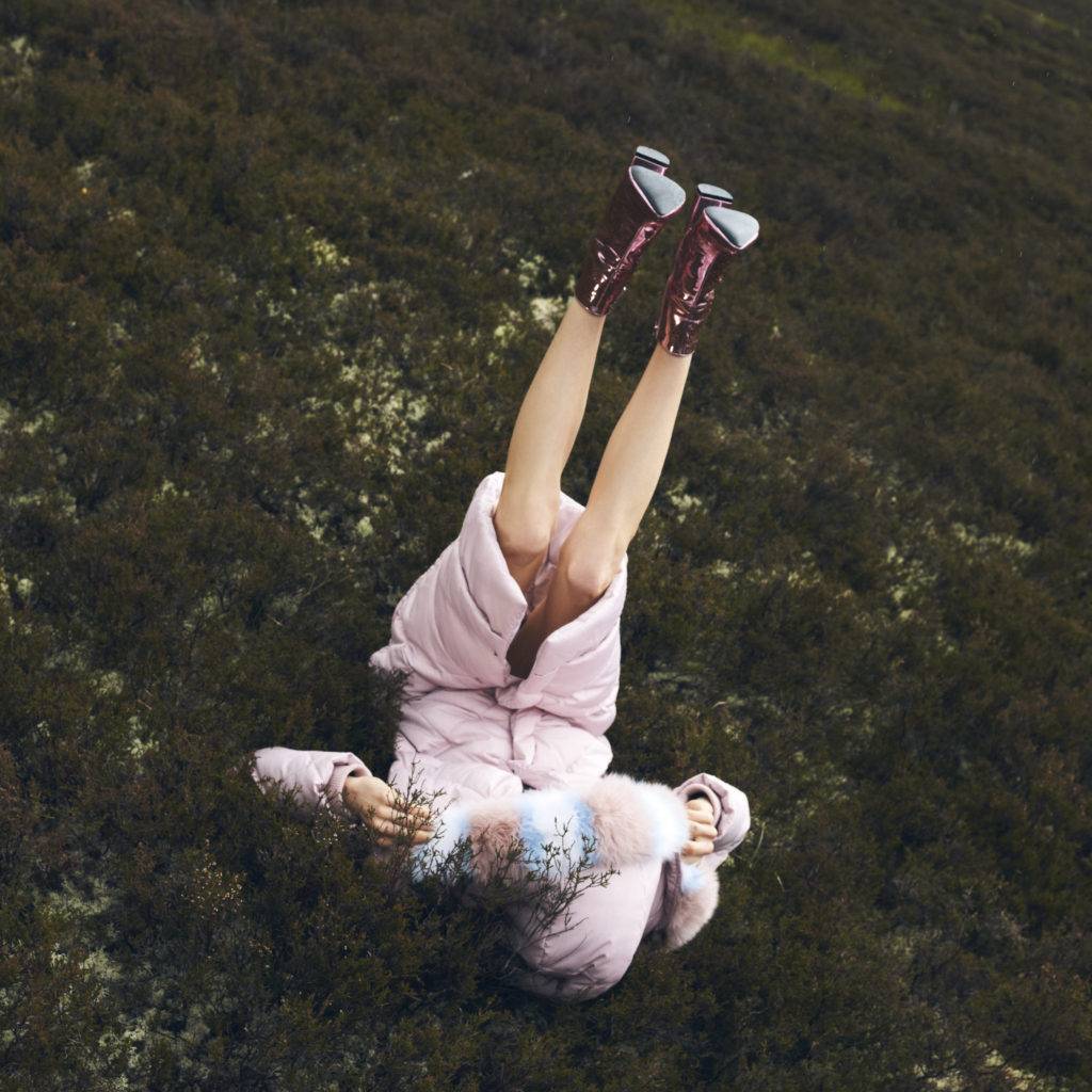 Creative Direction & Storytelling - shot by Matteo Montanari - Models Tes Linnenkoper & Kirin Dejonckheere 