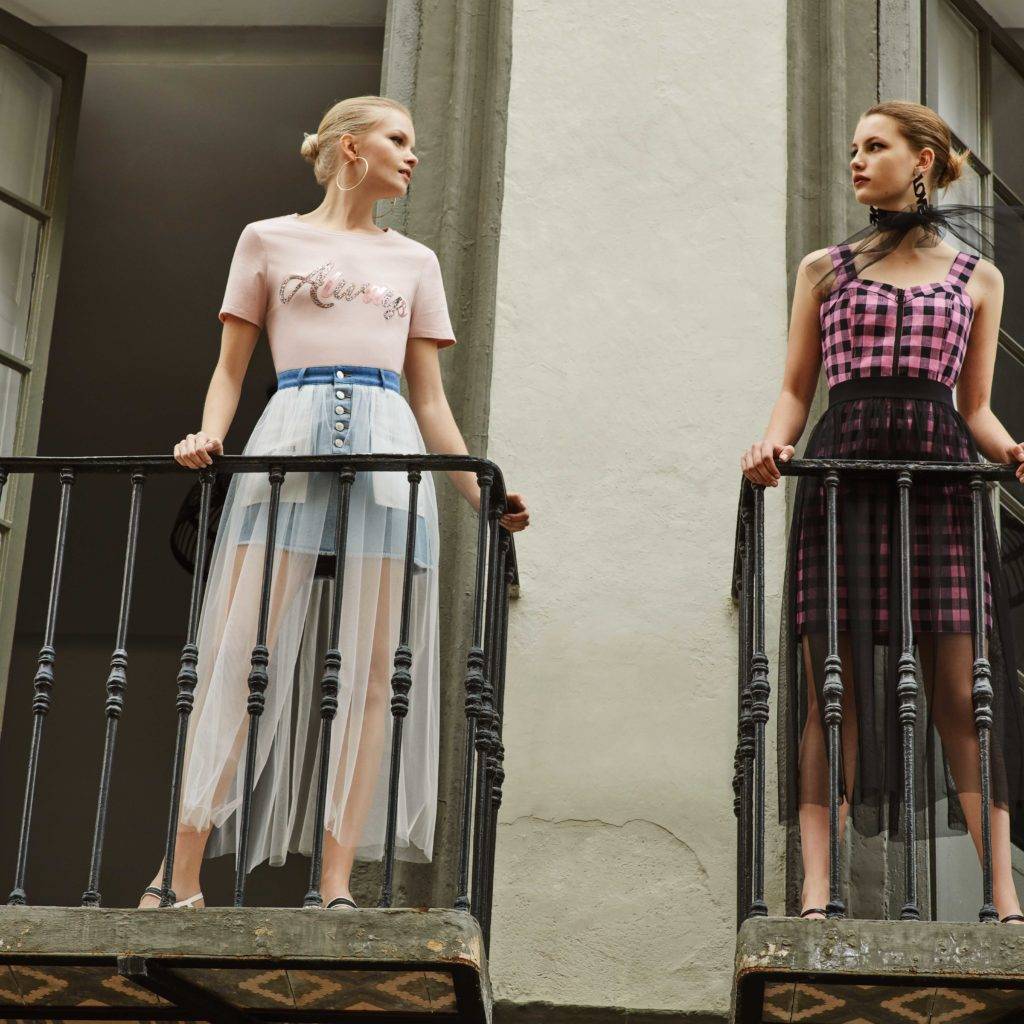 Creative Direction & Storytelling Alexandra PERRIN - shot by James Robjant - Models Linde Derickx & Nienke Kuipers - Malaga/SPAIN
