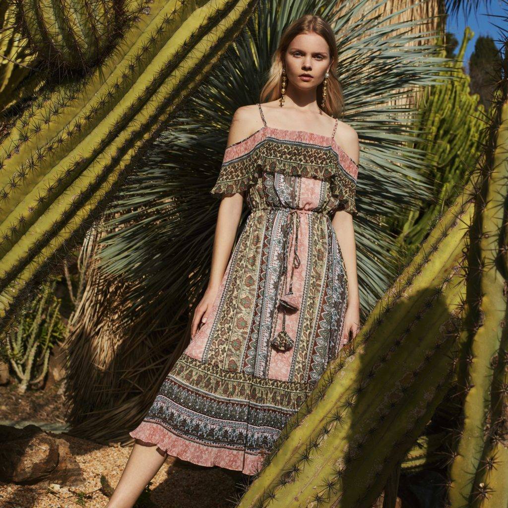 Creative Direction & Storytelling Alexandra PERRIN - shot by James Robjant - Models Linde Derickx & Nienke Kuipers - Malaga/SPAIN