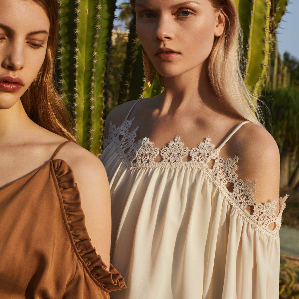 Creative Direction & Storytelling Alexandra PERRIN - shot by James Robjant - Models Linde Derickx & Nienke Kuipers - Malaga/SPAIN